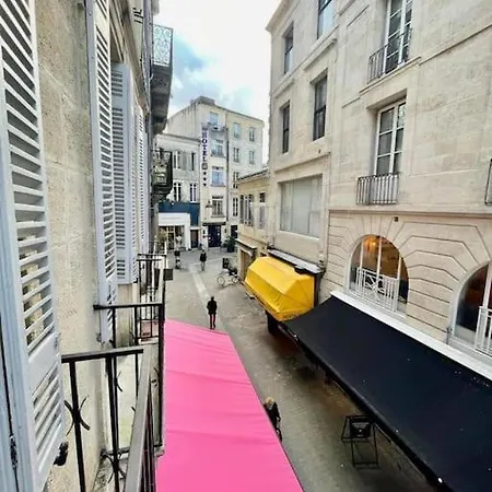 Joli 2 Pieces Climatise - Triangle D'or * Bordeaux